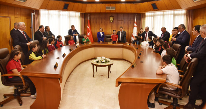 bakanlar-kurulu-23-nisan-cocuklari-1-ero-1-.jpg