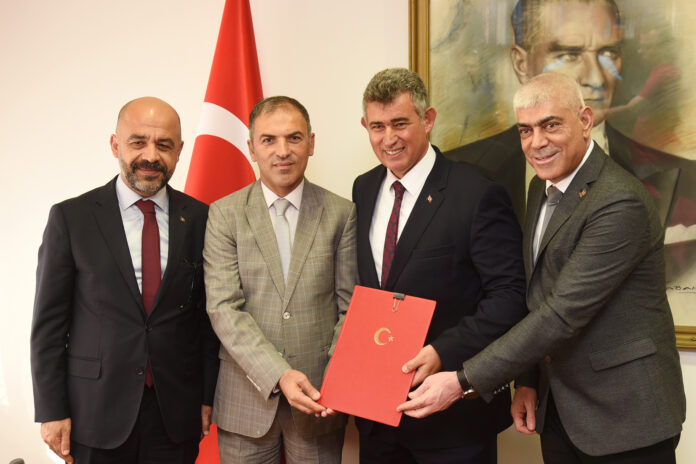 buyukelcilikle-sanayi-odasi-arasinda-yurt-yapimi-icin-protokol-imzalandi-1-ero-5-.jpg