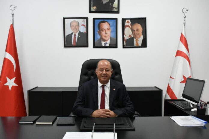 hakan-dincyurek-saglik-bakani1.jpeg