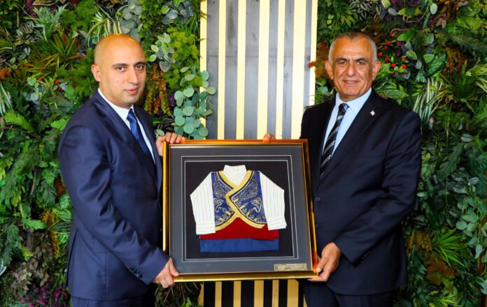 cavusoglu-azerbaycan-bilim-egitim-bakani-1-scaled.jpg