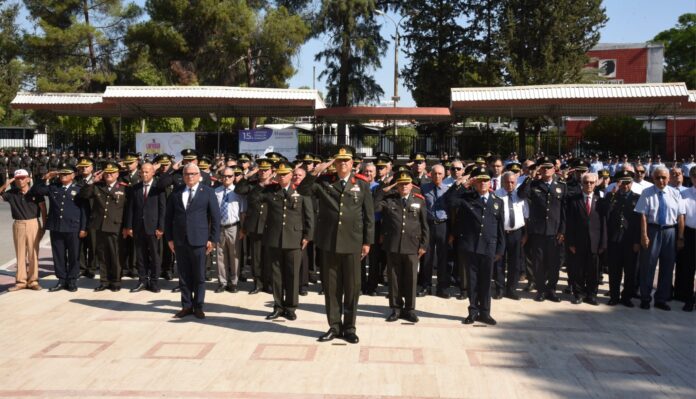 1-agustos-lefkosa-ataturk-aniti-4.jpg